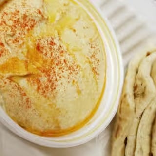 Classic Hummus & Pita Side.