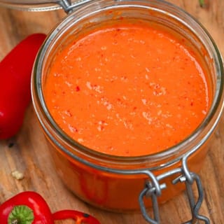 Chili Cayenne Pepper Sauce (1lb) - Catering
